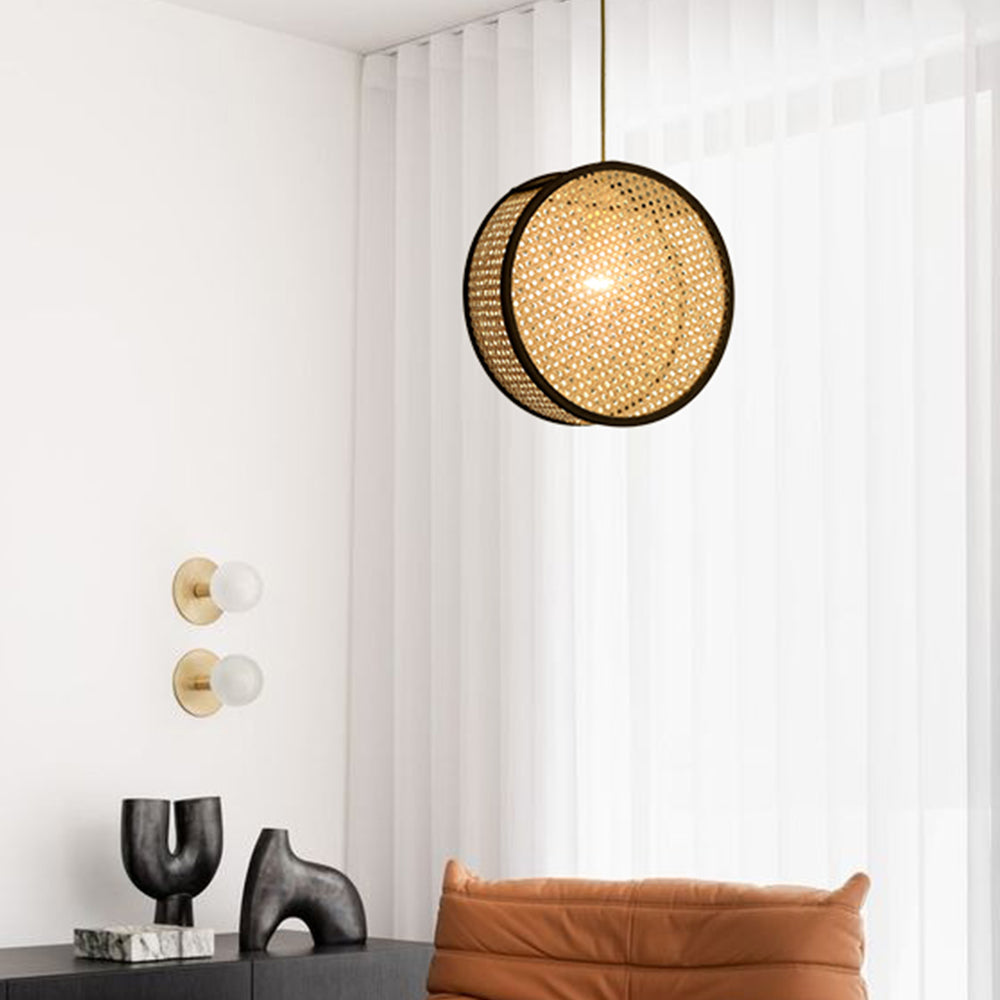 Pendant light